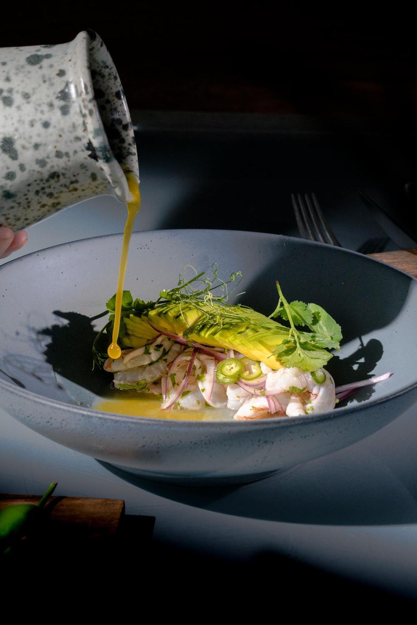 Hotel Makaaba Eco-Boutique 巴卡拉尔 外观 照片 Ceviche being prepared